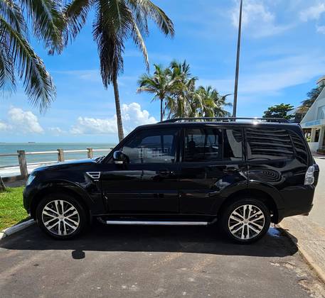 MITSUBISHI PAJERO FULL 3.2 HPE 4X4 16V TURBO INTERCOOLER DIESEL 4P AUTOMÁTICO